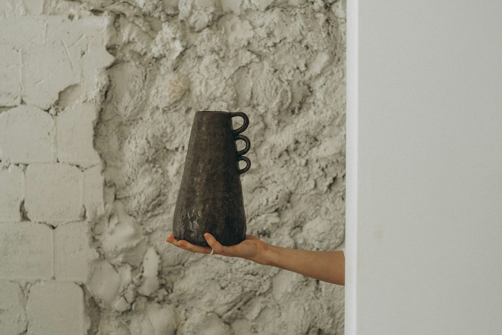 Céramique, faïence, grès : comment les différencier ?